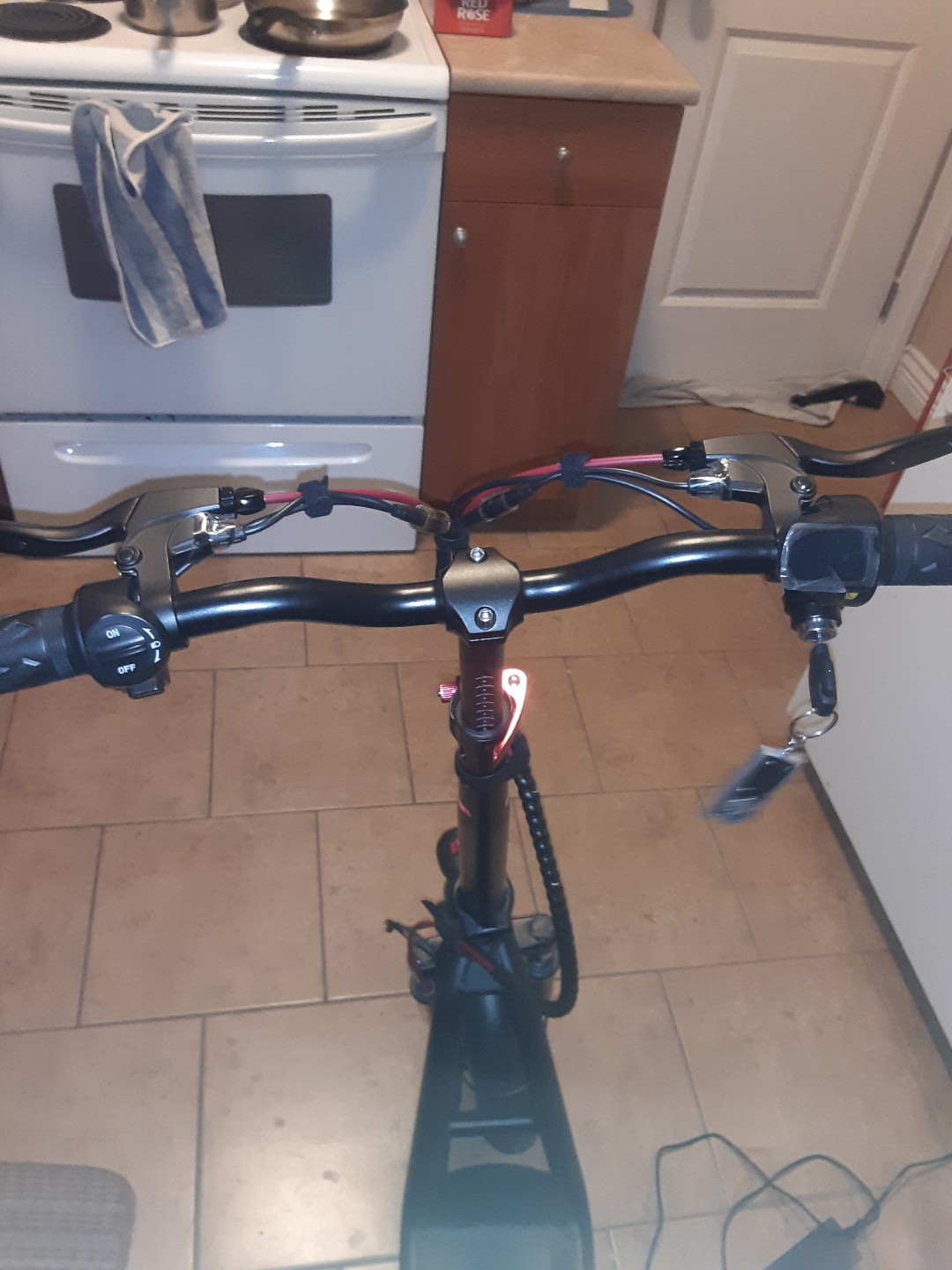 MOVING SALE i12 Electric Scooter MUST GO 500W - photo 3