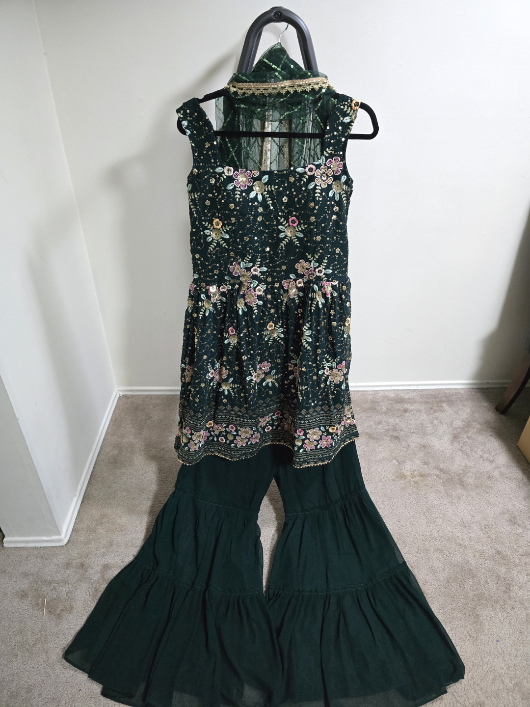 Gorgeous Emerald Green Embroidered Shalwar Kameez