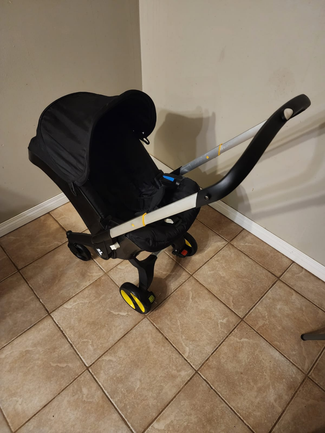 Doona Infant Car Seat and Stroller - photo 2