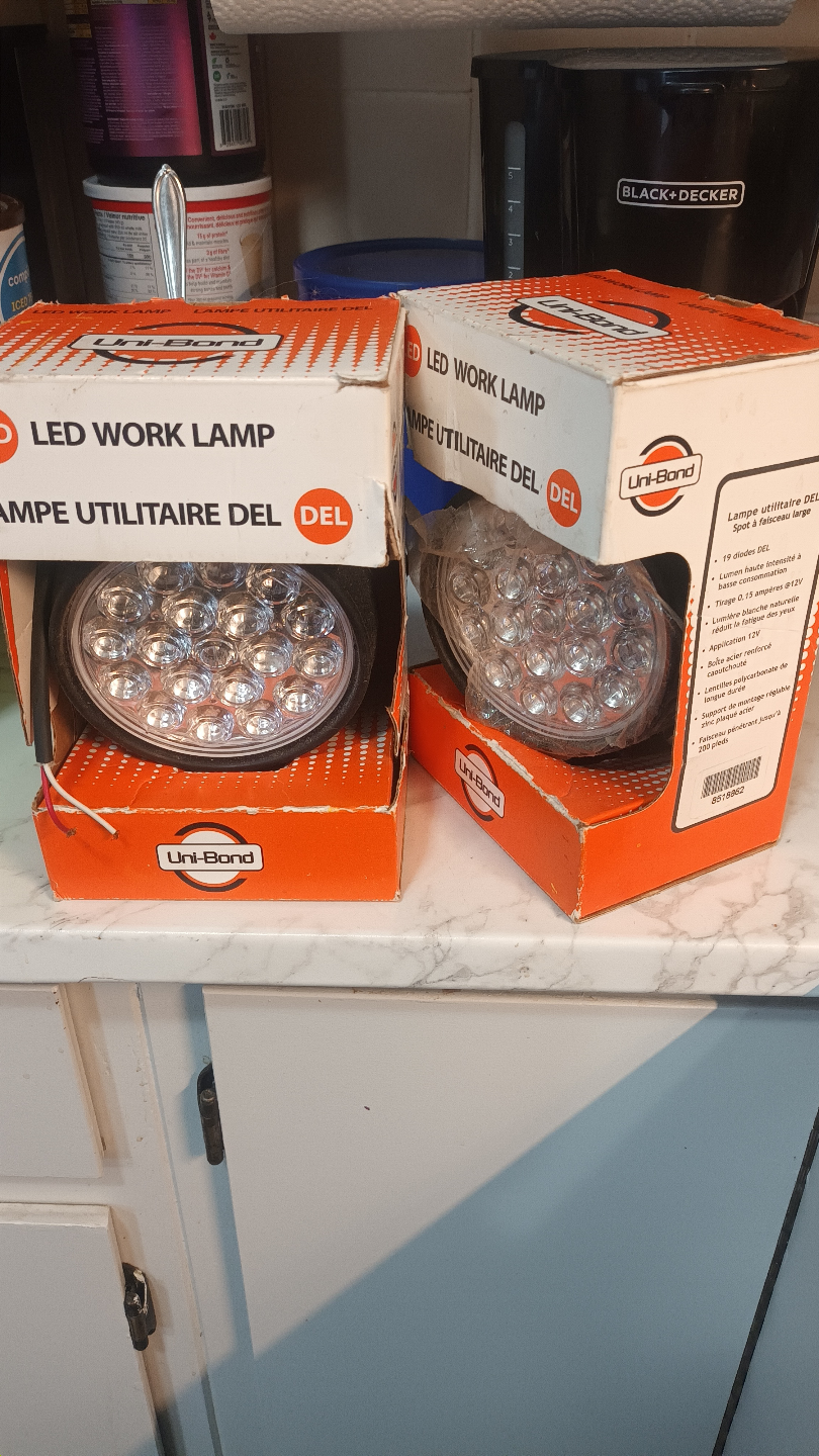 Pair of Uni-Bond LED Work Lamps🏒 - photo 2