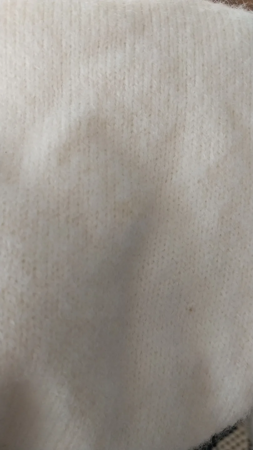 Cream-Coloured V-Neck Sweater image indicator(3)