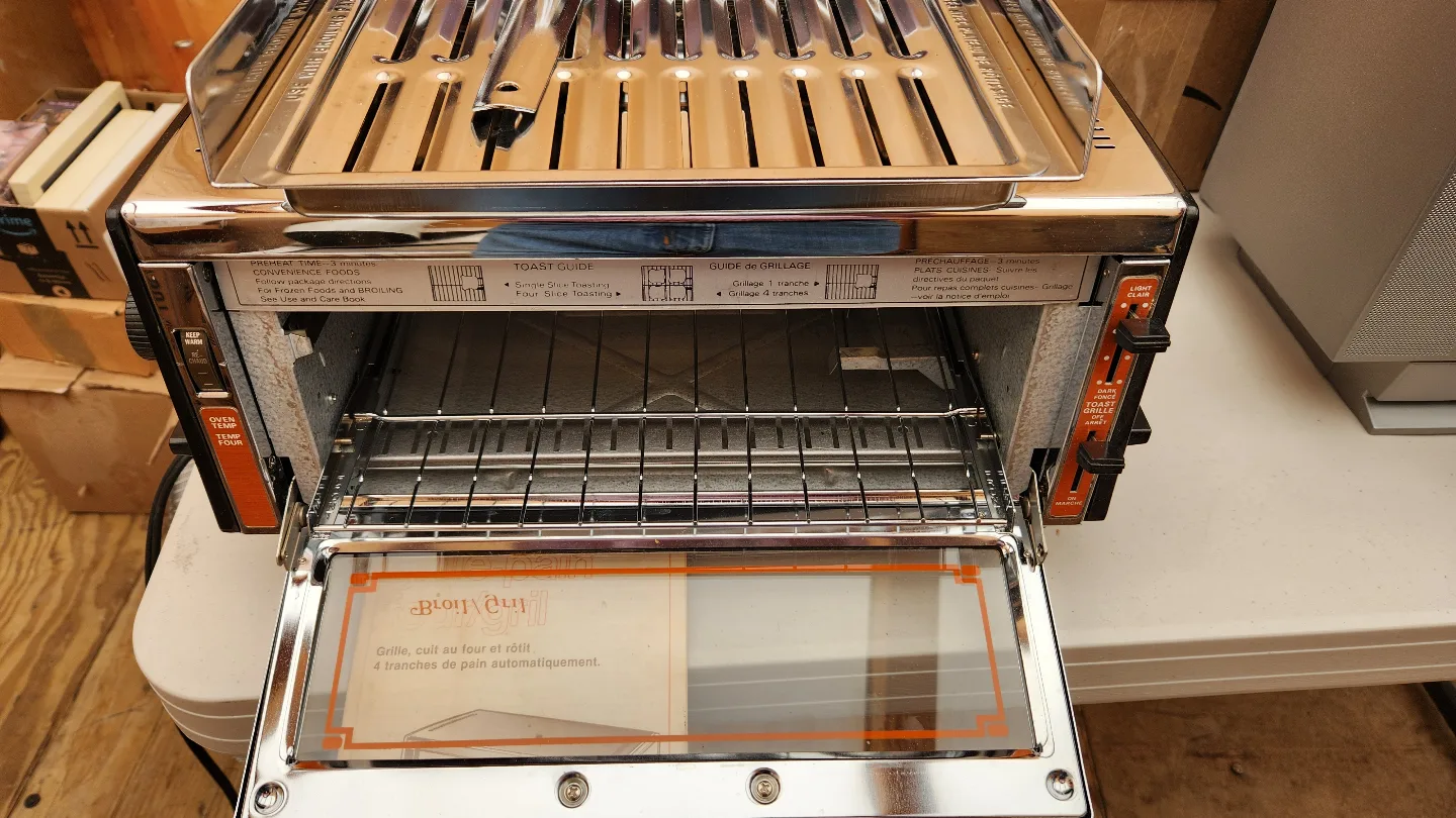 Vintage Proctor-Silex Broil/Bake Oven Toaster image indicator(3)