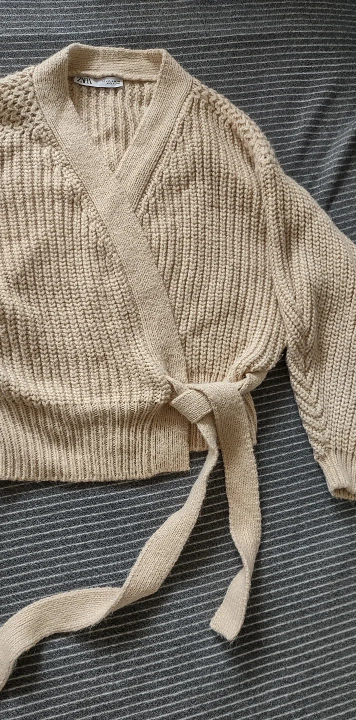 Zara Beige Knit Wrap Cardigan Sweater image indicator(5)