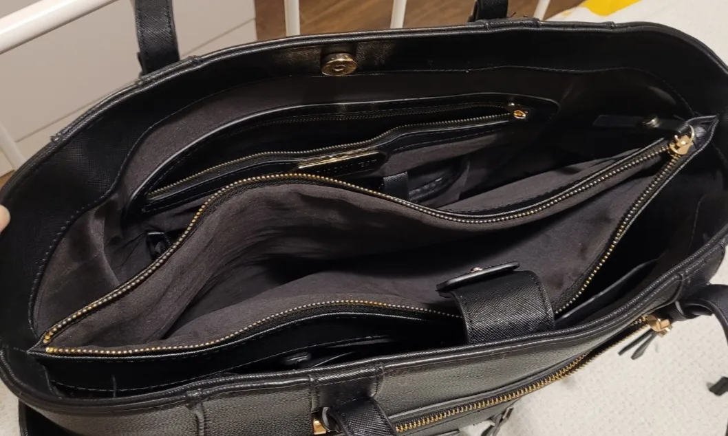 MADISON WEST black Tote Bag with Multiple Pockets image indicator(4)