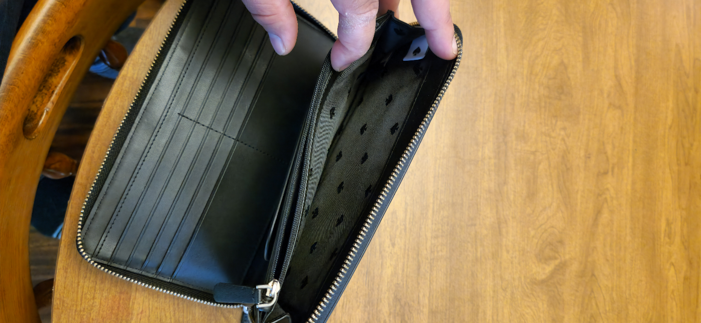 Kate Spade New York Black Leather Travel Wallet - photo 5