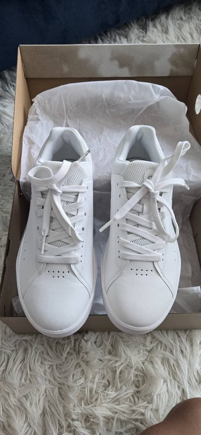 On Cloud Roger White Sneakers - Size 6.5 - photo 5