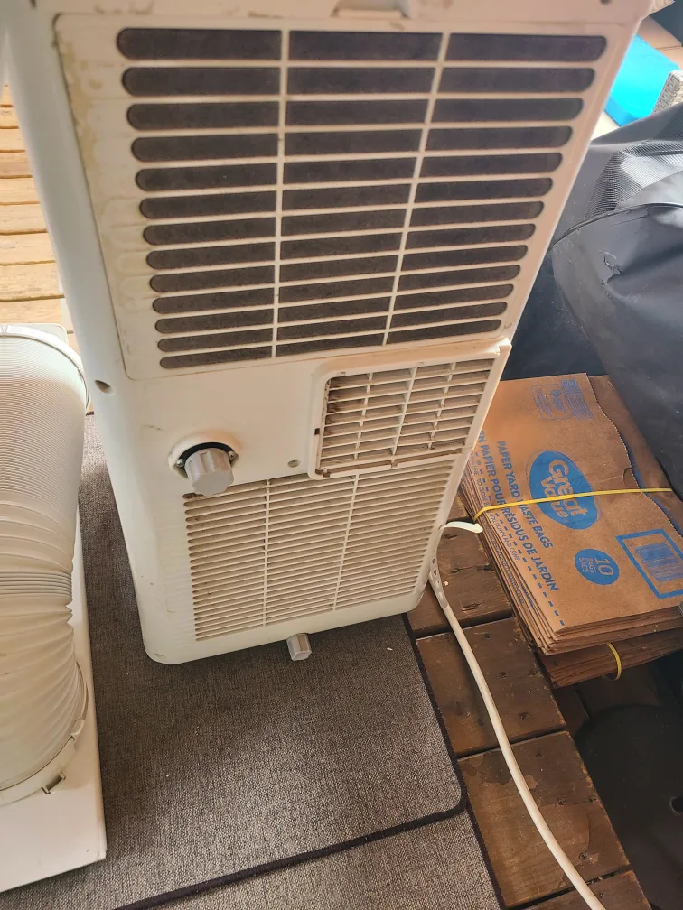 🇨🇦 Portable AC with window attachment - 6000 BTU image indicator(4)