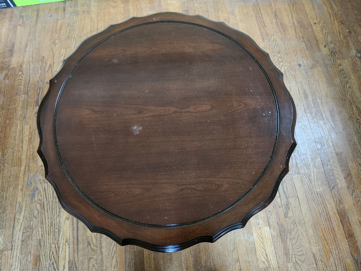 Vintage Round Coffee Table - photo 2