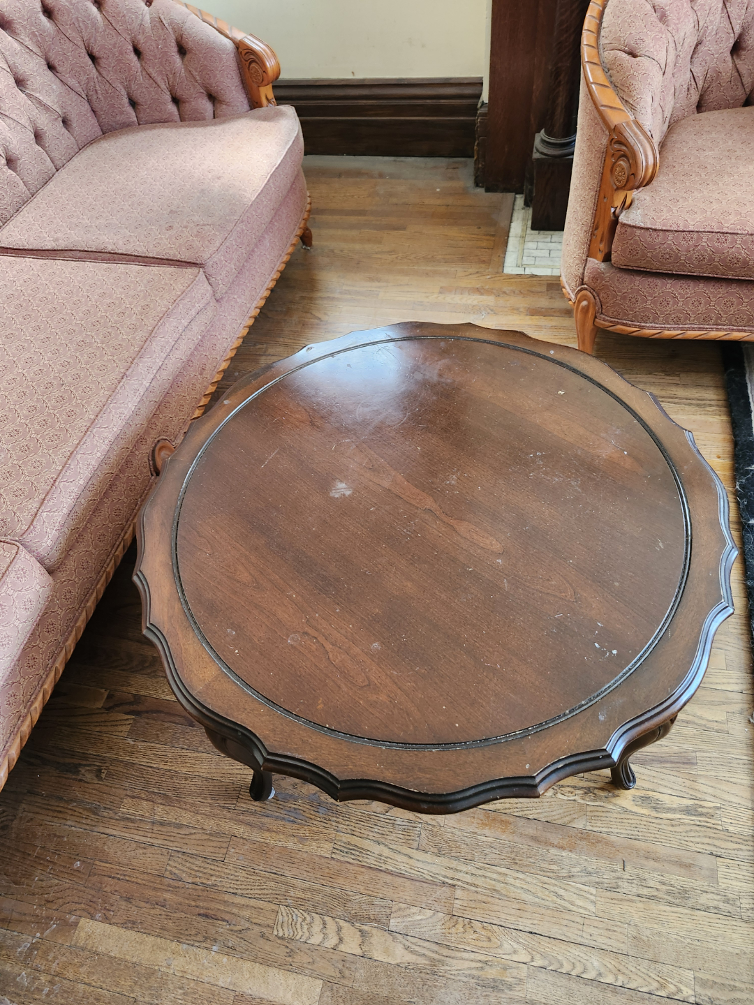 Vintage Round Coffee Table - photo 3