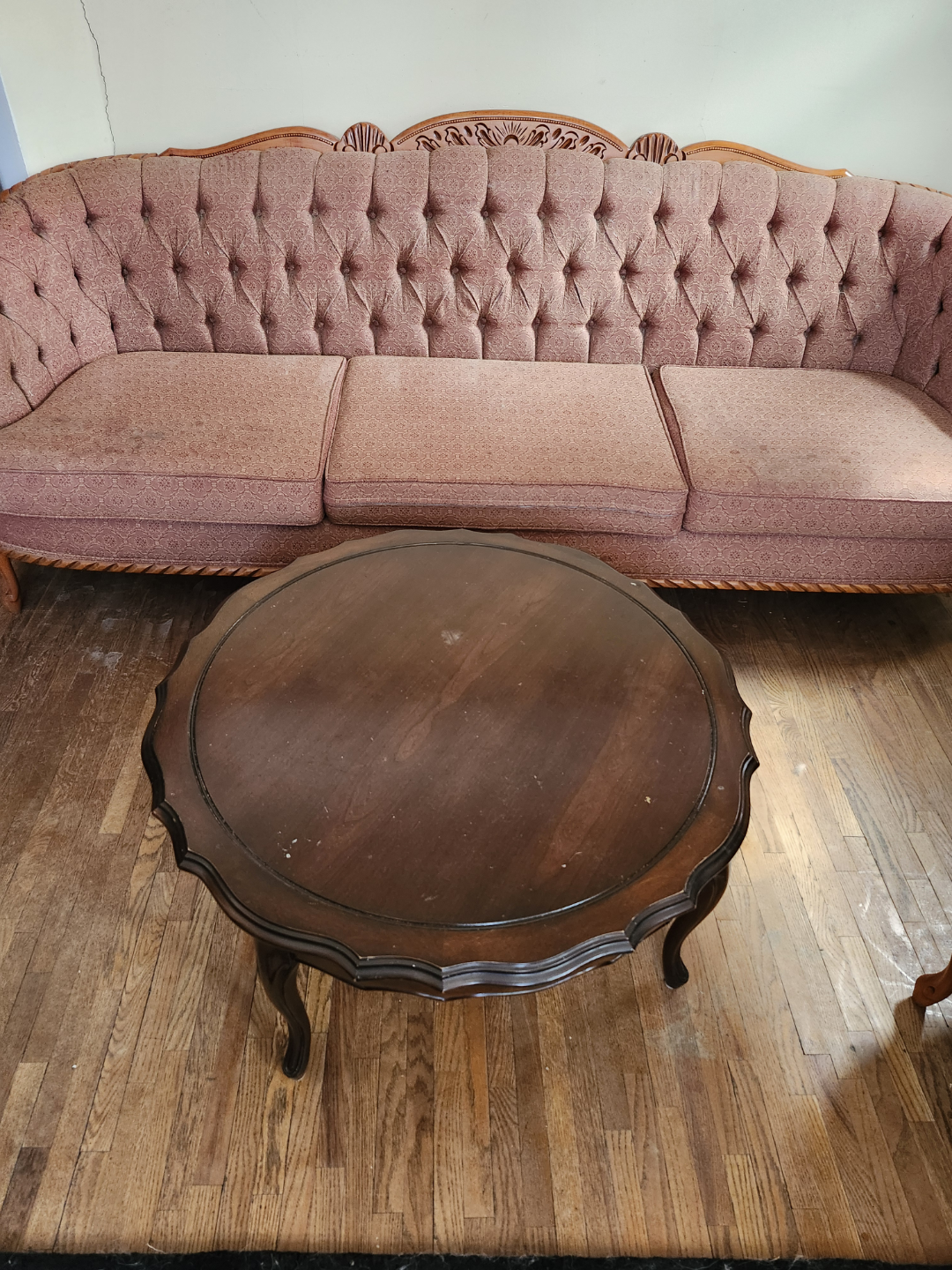 Vintage Round Coffee Table - photo 4