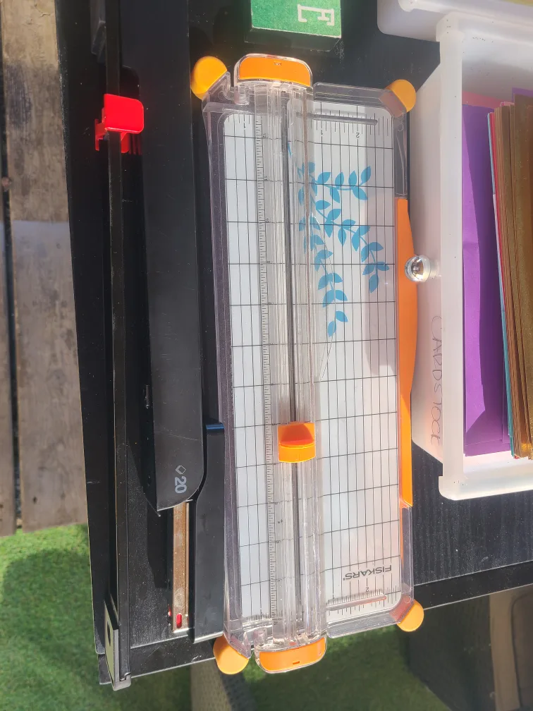 🇨🇦 Art and craft supplies, some used, some new- all for 50$ image indicator(6)