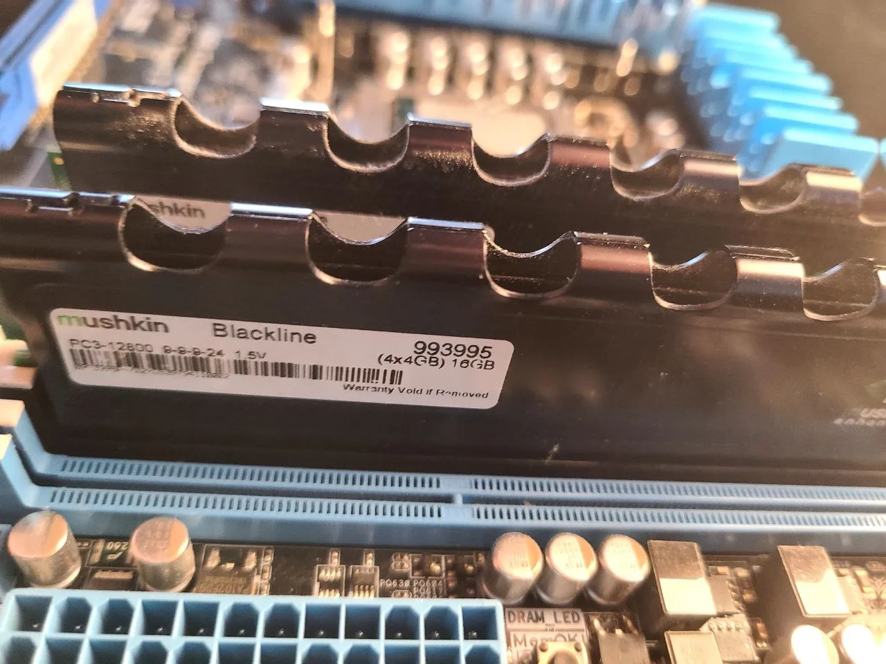 Intel i5 3570k, Asus p8z77-v pro, RAM 8gb X2, noctua cooler image indicator(3)