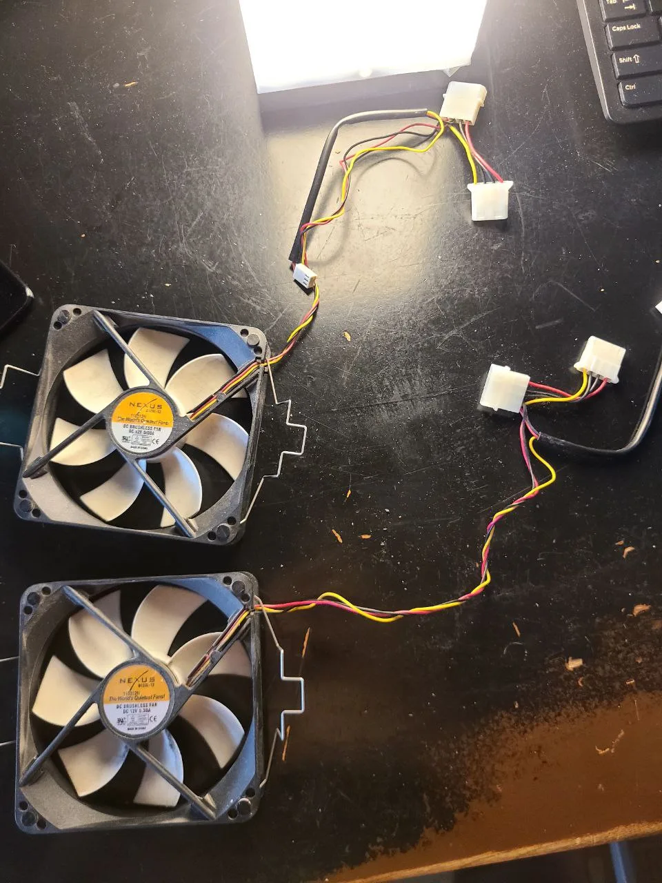 Intel i5 3570k, Asus p8z77-v pro, RAM 8gb X2, noctua cooler image indicator(6)