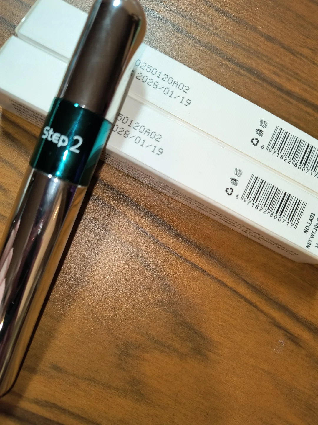 Vibely Mascara as seen on FB/Instagram image indicator(3)