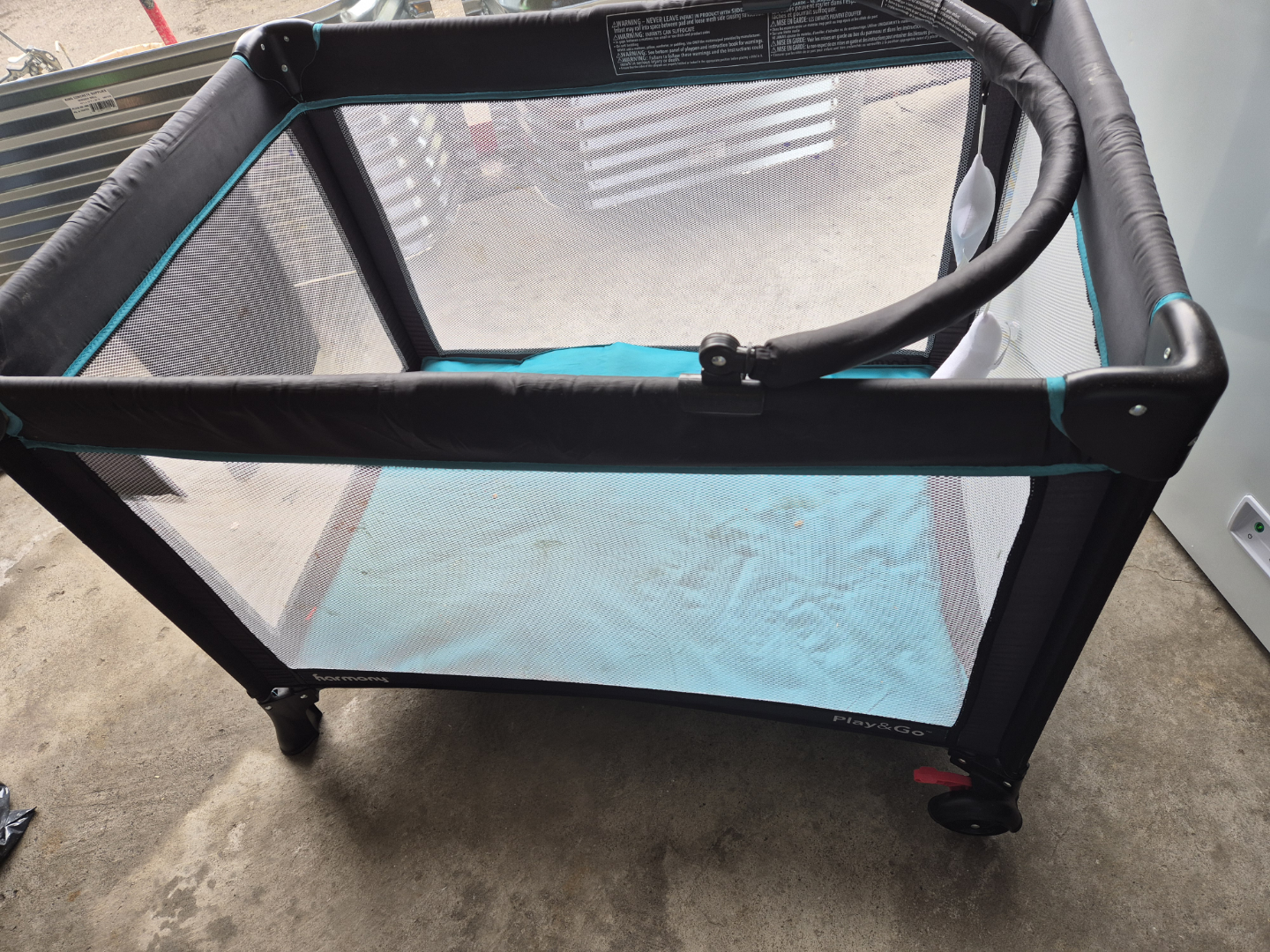 PlayGo Travel Playyard - photo 3