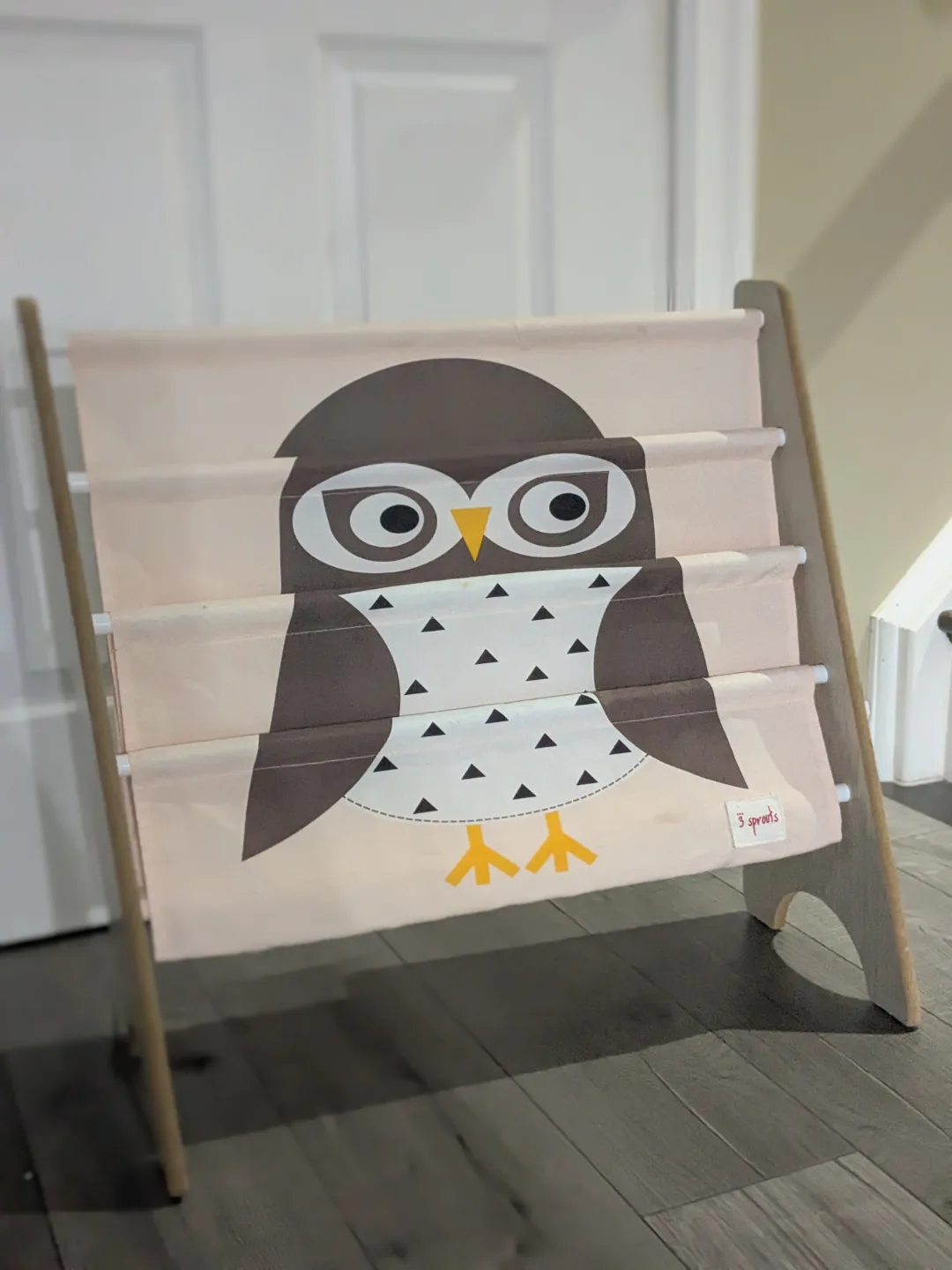 kids book shelf image indicator(3)