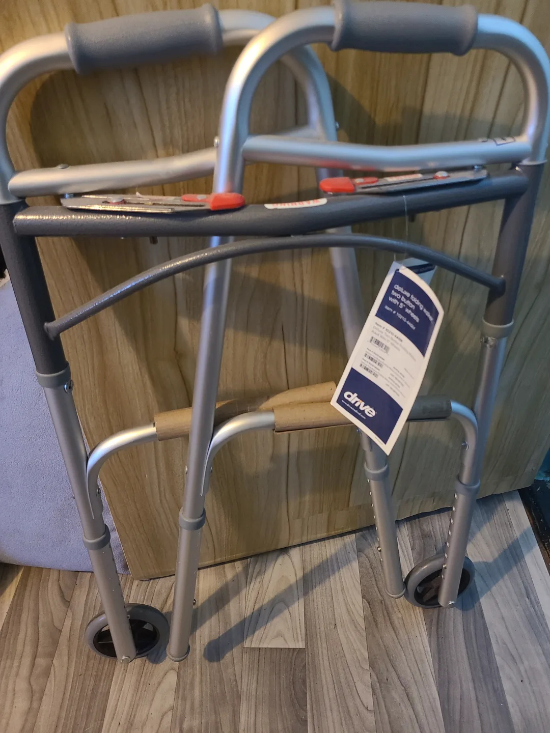 Drive Medical Lightweight Rollator Walker image indicator(2)