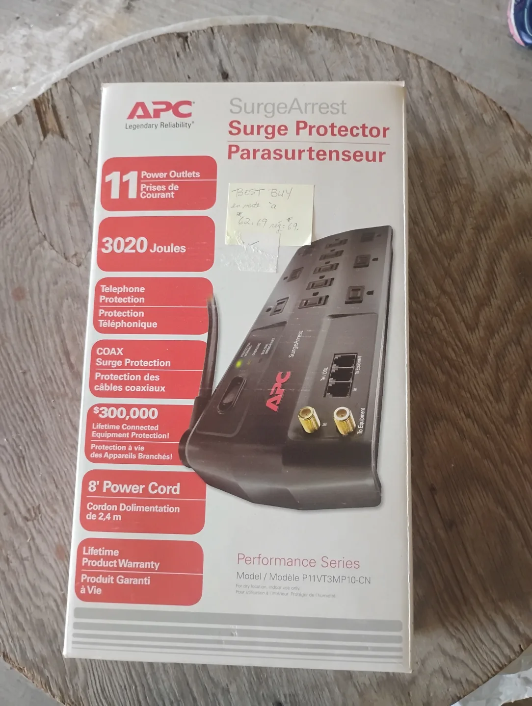 APC SurgeArrest Surge Protector Power outlet thumbnail