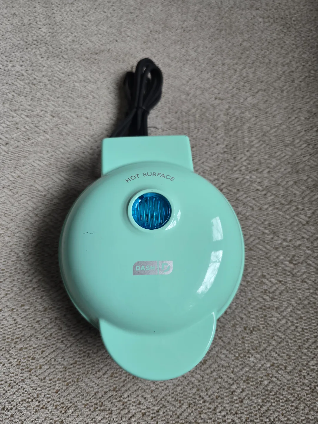 Dash Mini Waffle Maker - Aqua Colour image indicator(3)