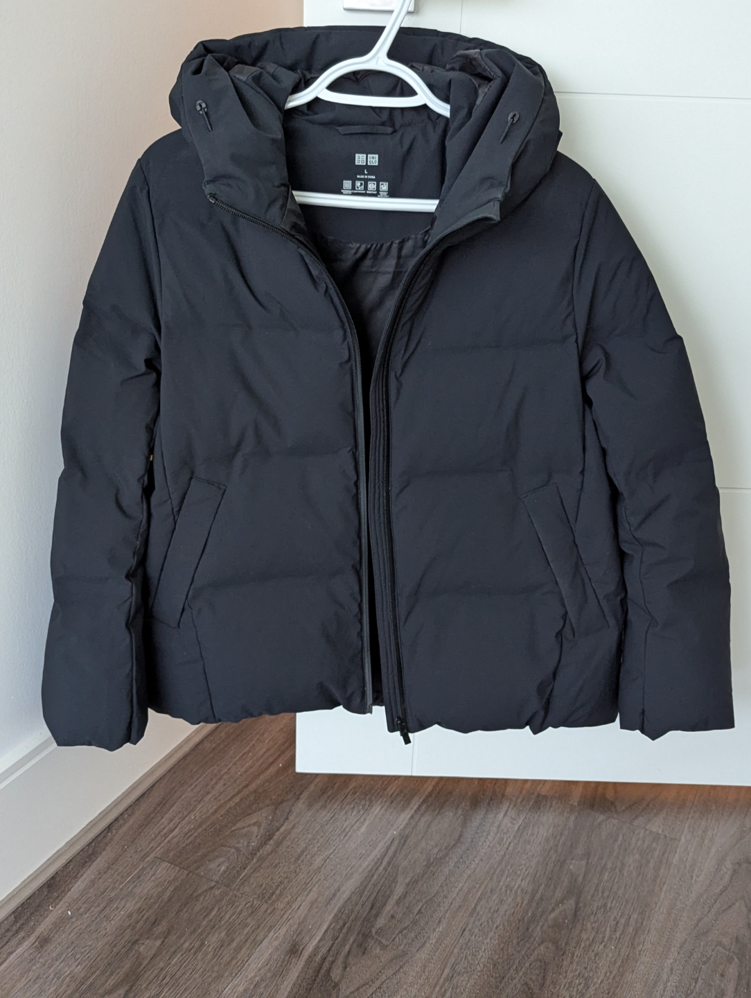 Uniqlo Women's Black Down Jacket Size L