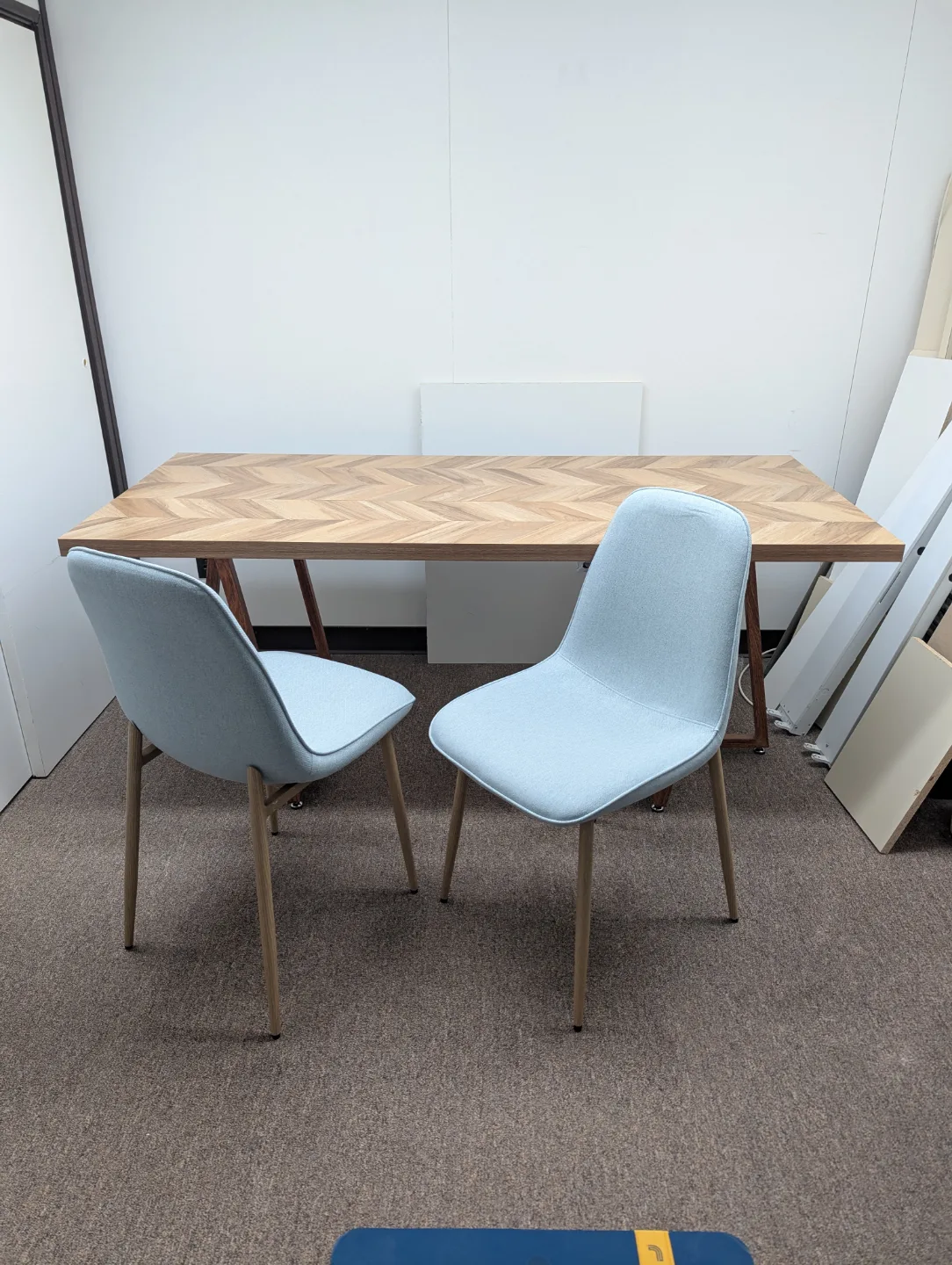 Light Sage Dining Chairs with Wooden Legs Set of 4 image indicator(5)