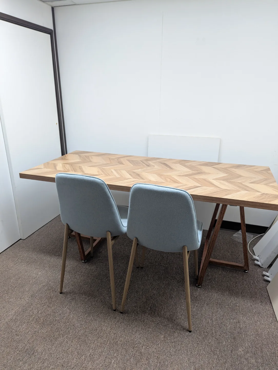 Light Sage Dining Chairs with Wooden Legs Set of 4 image indicator(6)