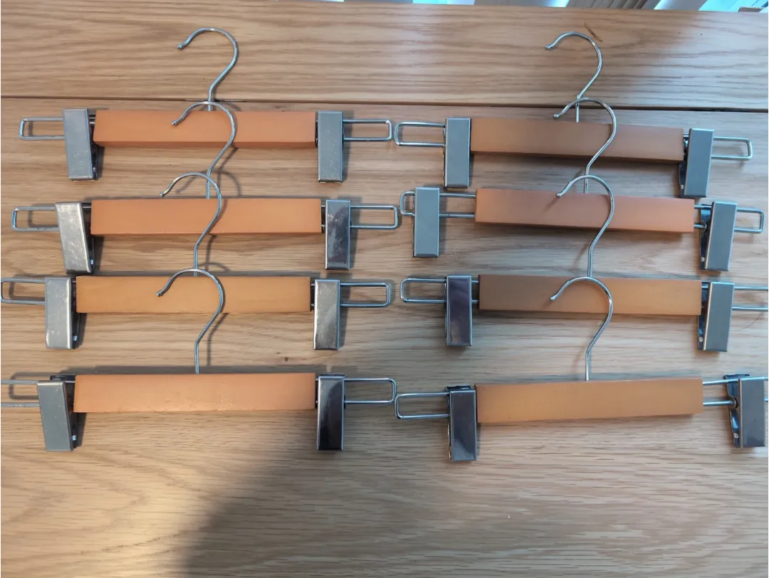 Set of 8 pant/skirt wooden hangers thumbnail