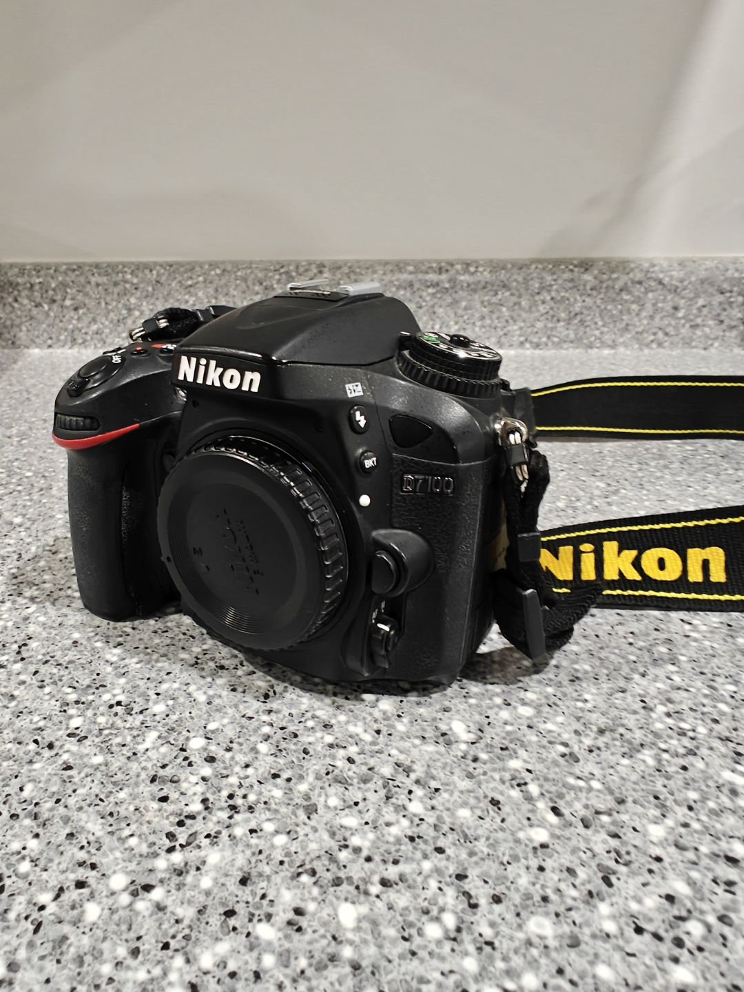 Nikon D7100 DSLR Camera - photo 2