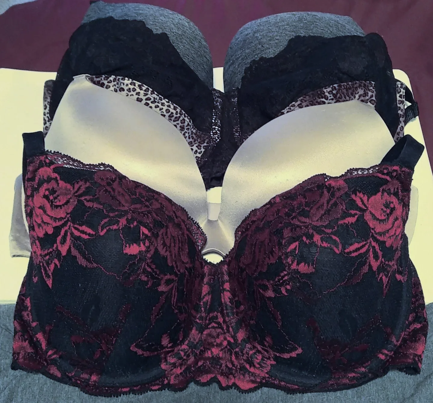 Womens Clothes - Priced For Quick Sale -Saving For A Vet Bill image indicator(10)