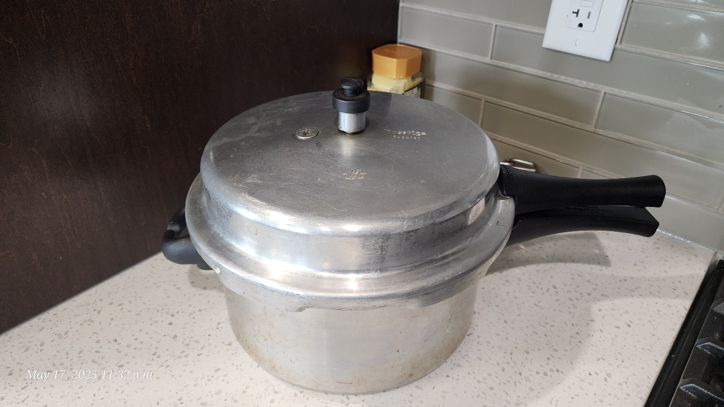 utensils pet free smoke free home
