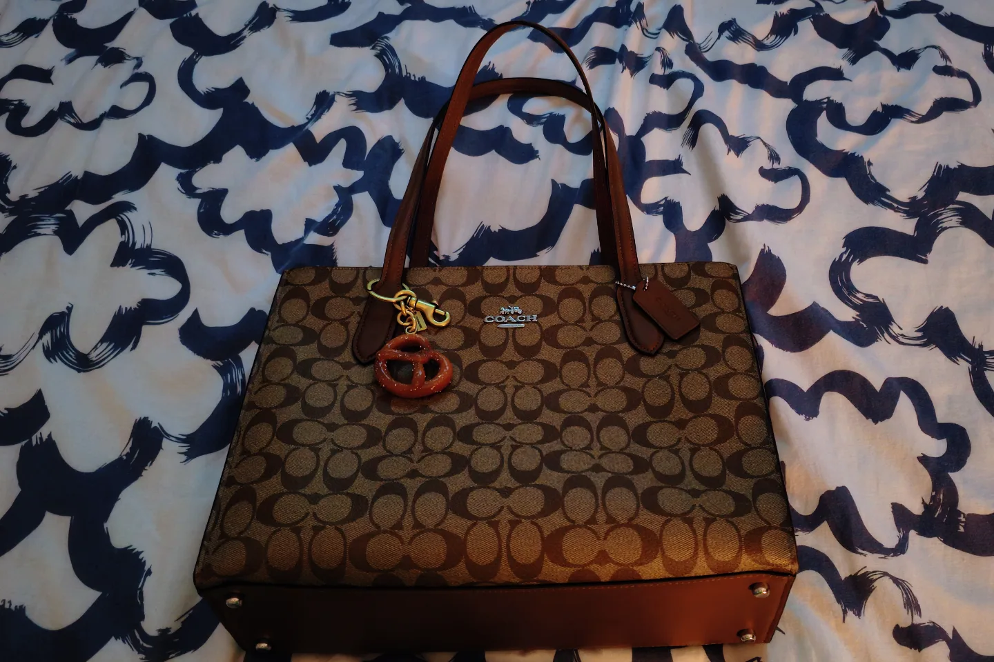 Coach Nina Tote Bag In Signature Canvas with Pretzel Keychain thumbnail