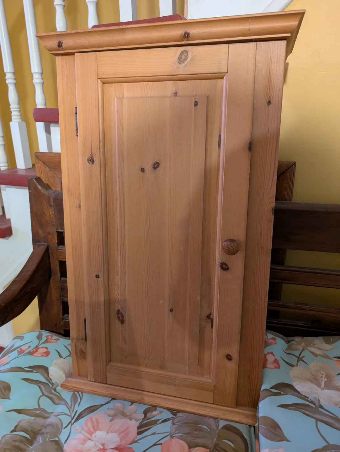 Maple cabinet. thumbnail
