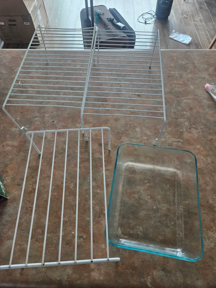 Kitchen Miscellaneous: Mugs, Jars, utensils image indicator(2)