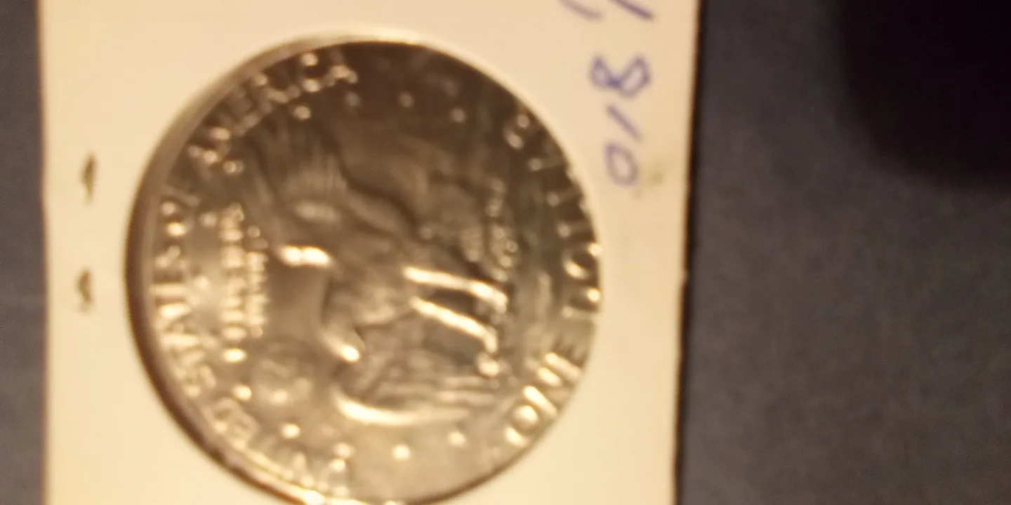 1977 Eisenhower Dollar Coin thumbnail