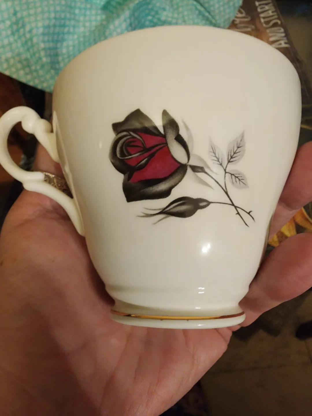 Royal Ascot Bone China Teacup and Saucer Set image indicator(3)