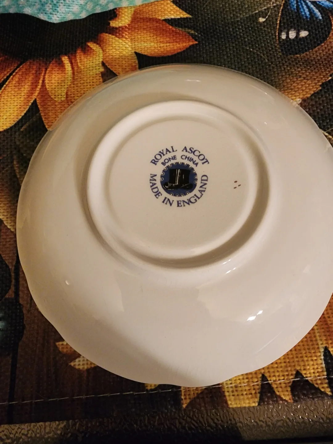 Royal Ascot Bone China Teacup and Saucer Set image indicator(6)