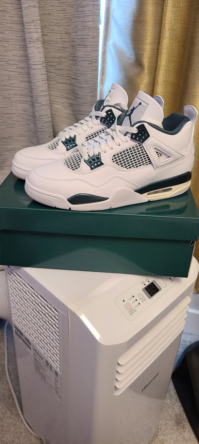 Air Jordan 4 Oxidized Green
