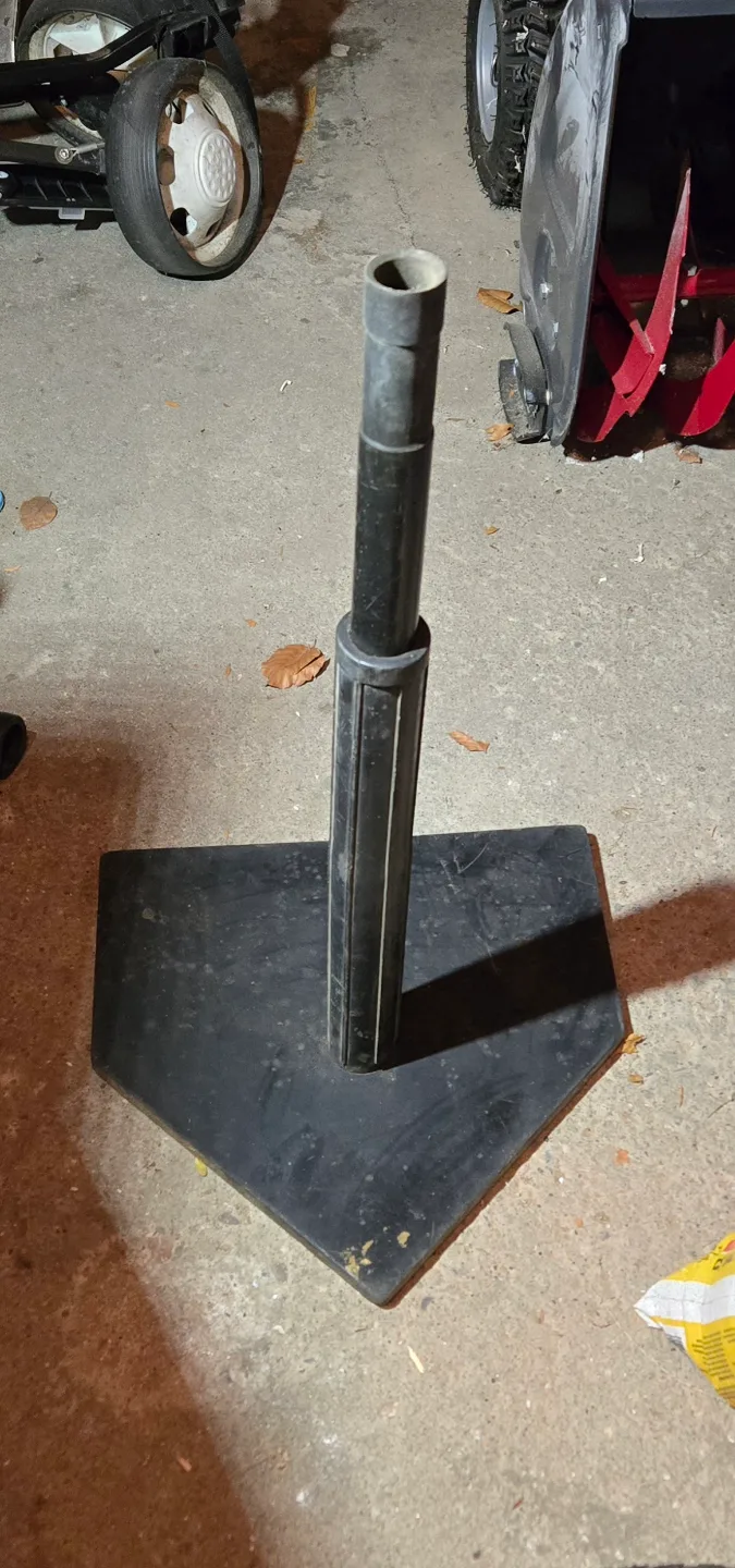 Baseball Batting Tee thumbnail