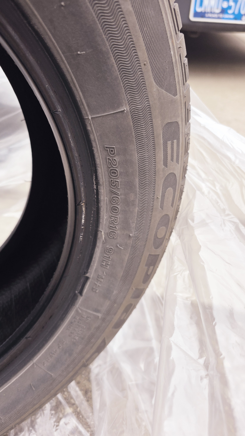 205/60/R16-Bridgestone - ECOPIA EP422 PLUS - photo 2