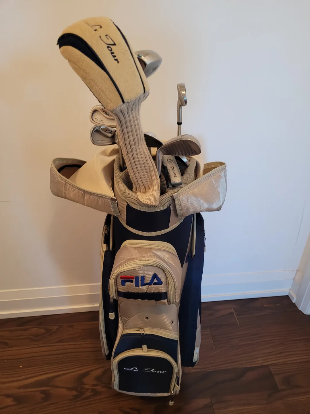 Women's Right hand Golf Club Set & Golf Bag image indicator(9)