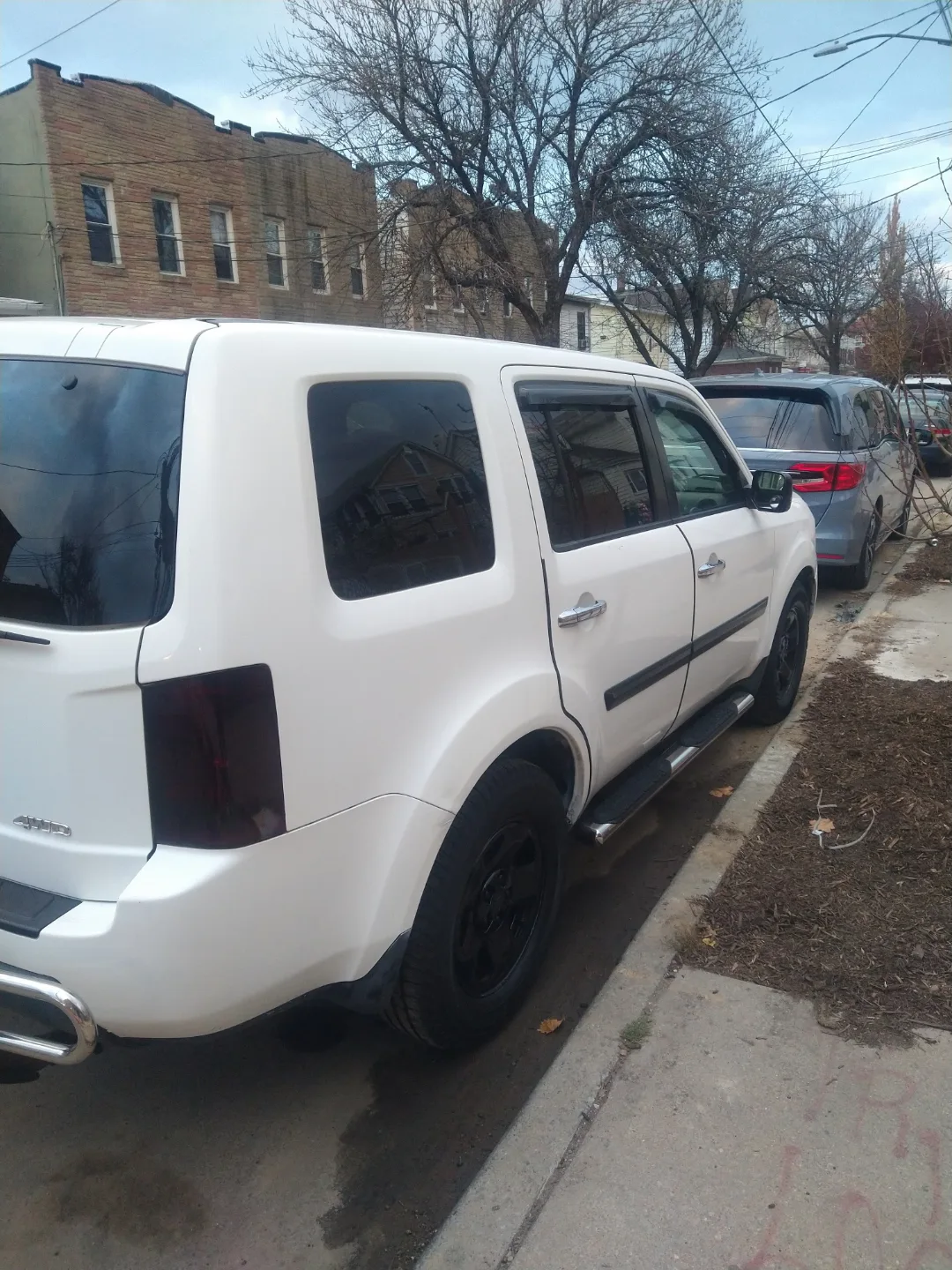 2009 Honda Pilot, one owner, 154,000 miles image indicator(5)