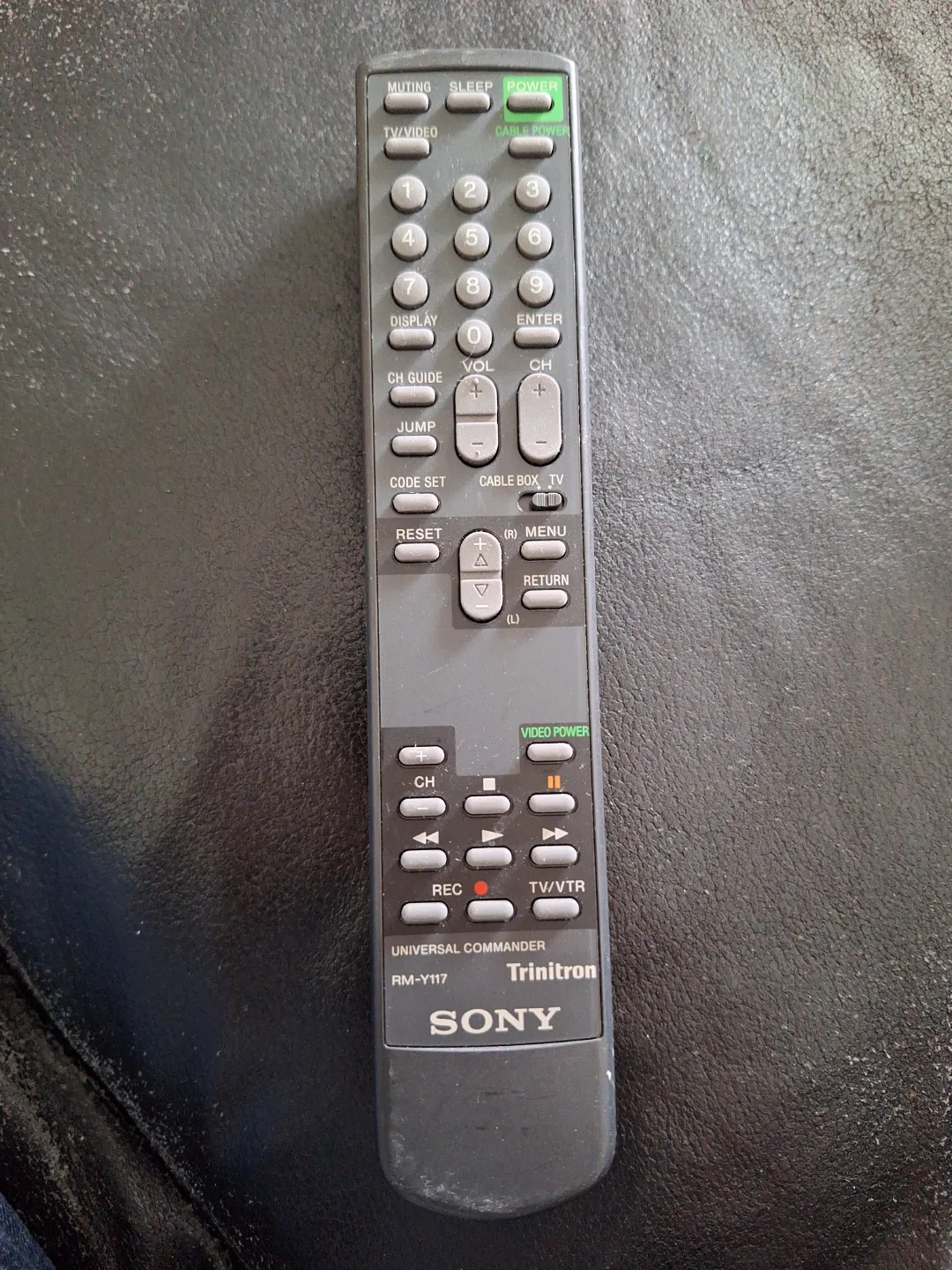 Sony Trinitron Universal Commander Remote RM-Y117 thumbnail