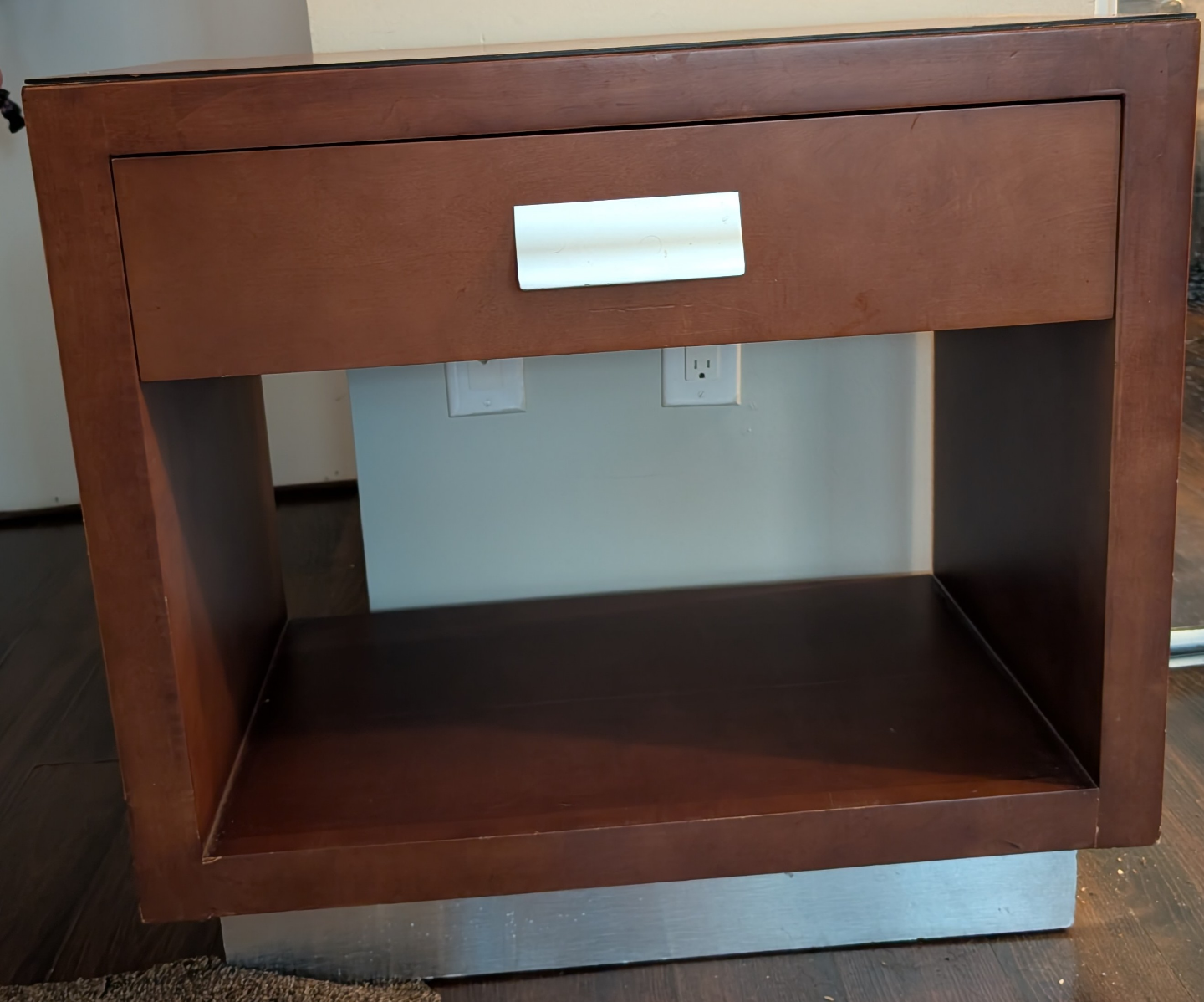 Set of Two Brown Nightstand with One Drawer