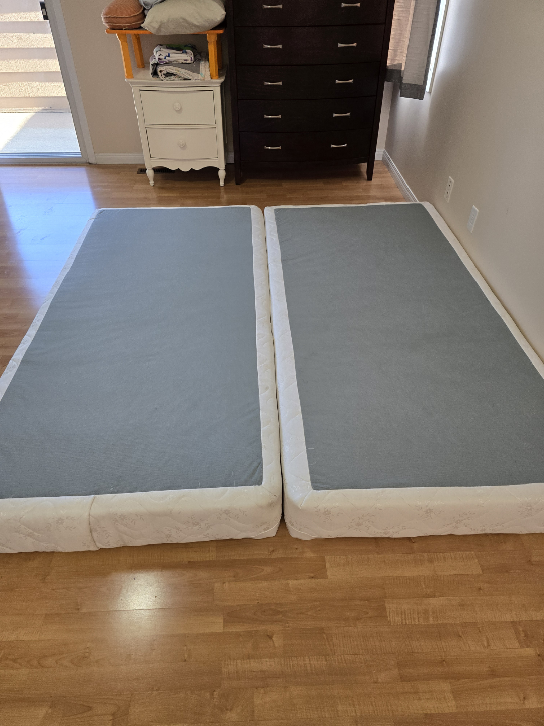 King size Boxspring or 2 tween size - photo 2
