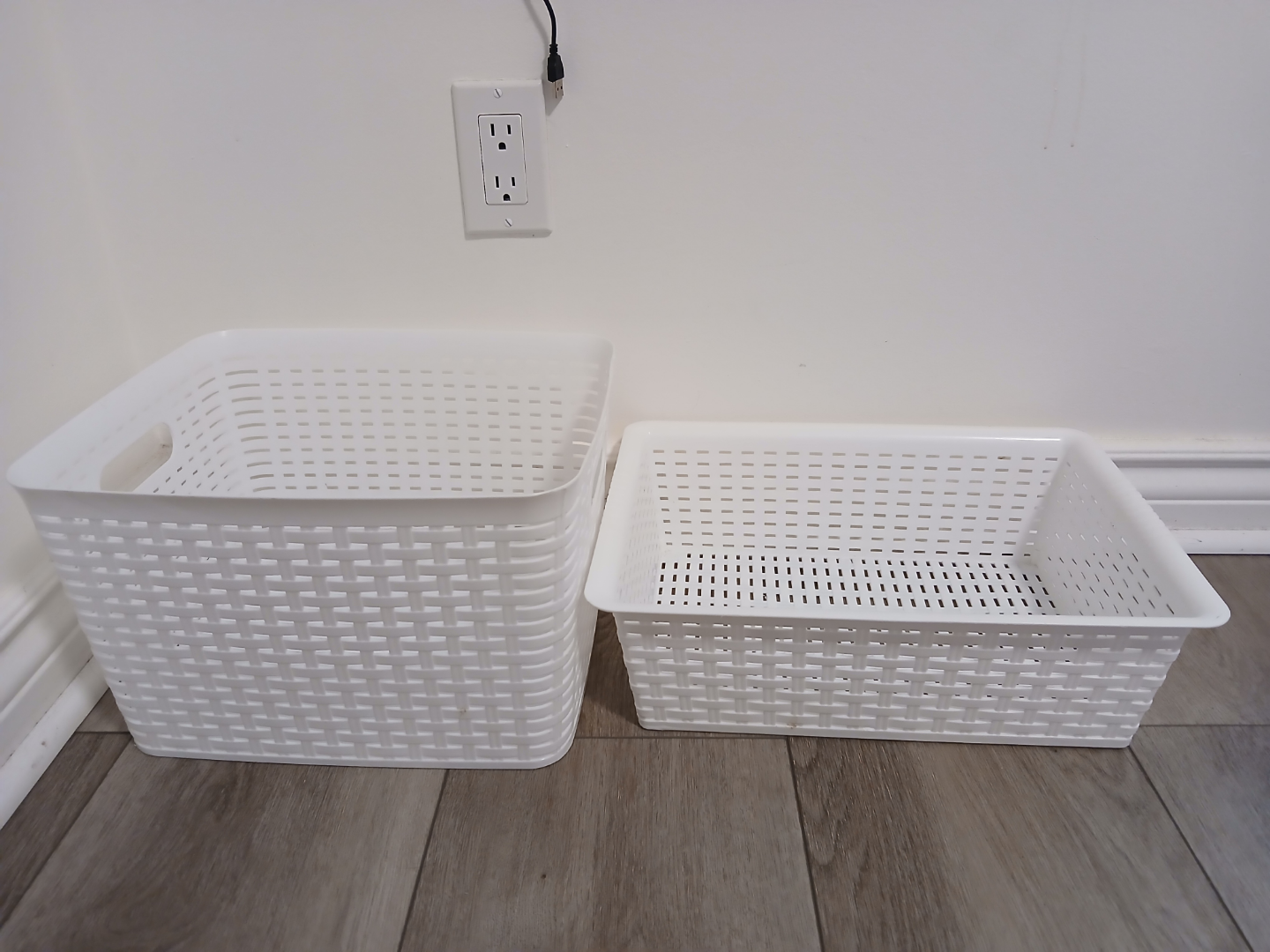 Set of 2 White Plastic Storage Baskets