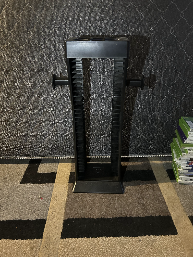 Xbox 360 Game Case Holder