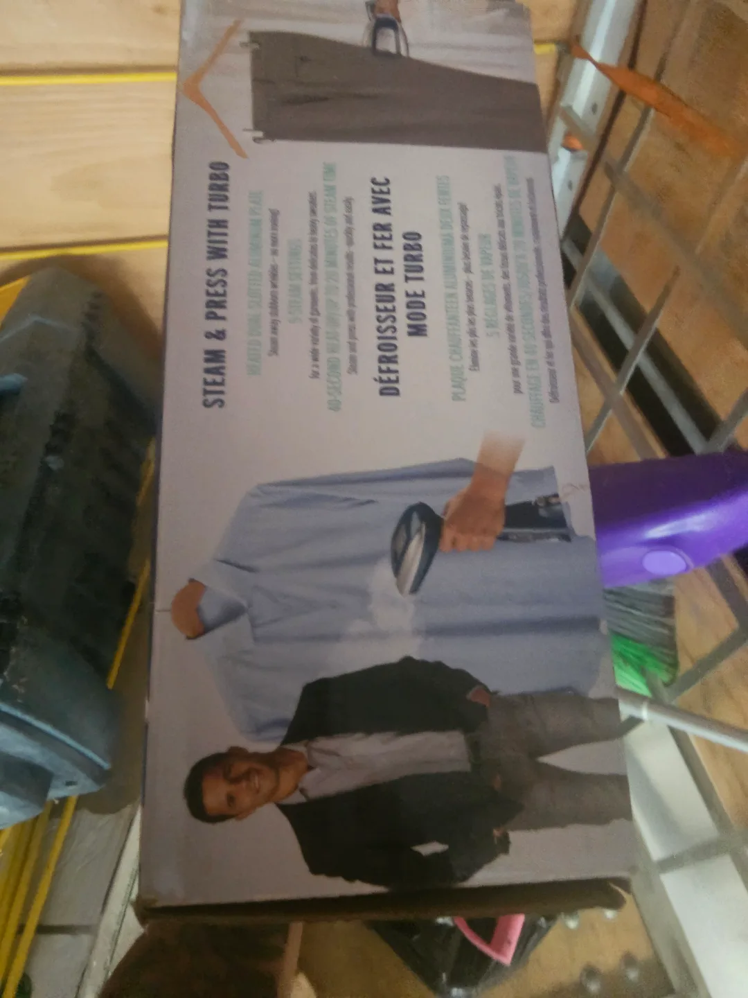 Conair Turbo ExtremeSteam Handheld Garment Steamer image indicator(2)