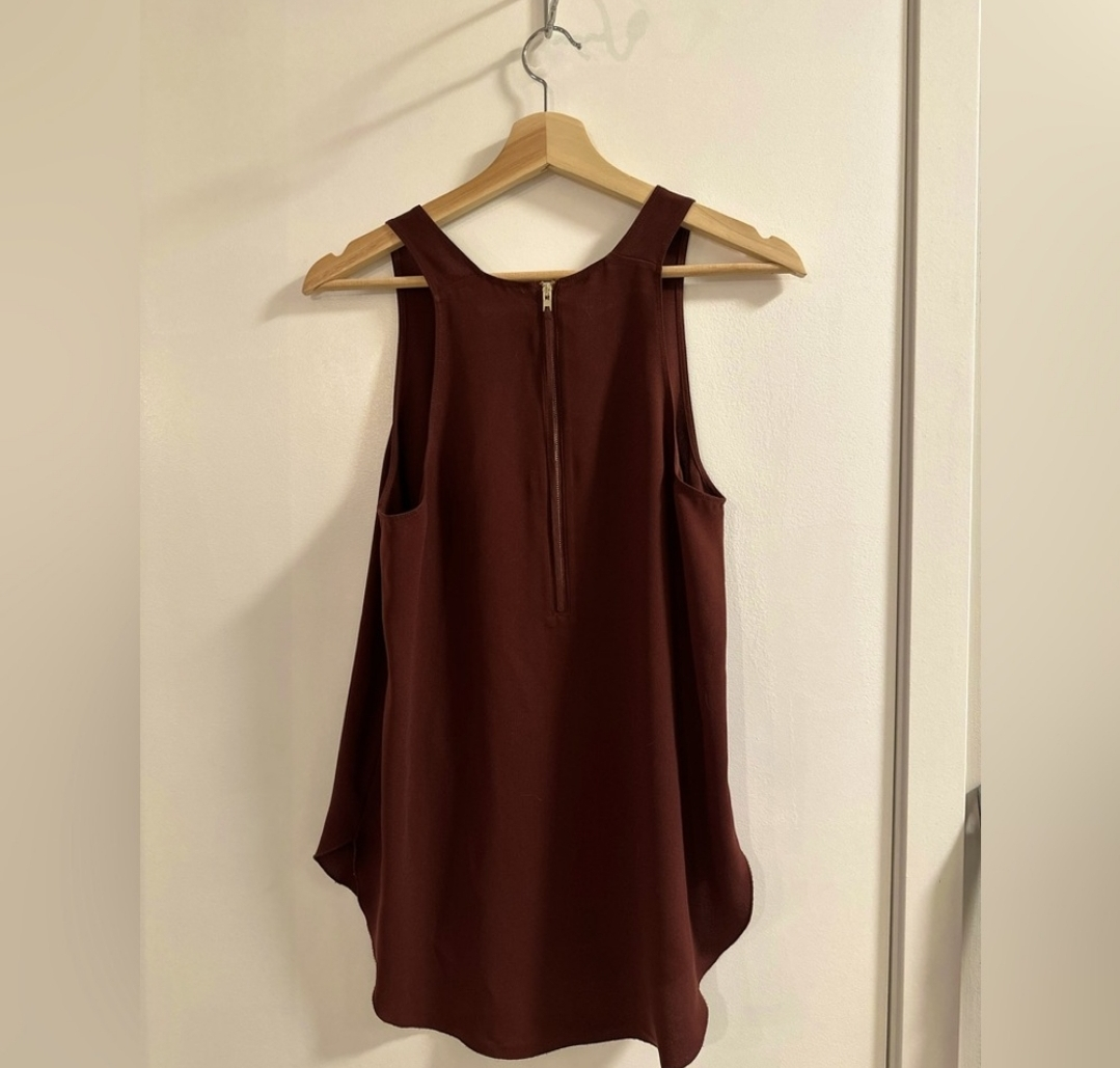 Wilfred Burgundy Aritzia sleeveless top 🧡 - photo 5