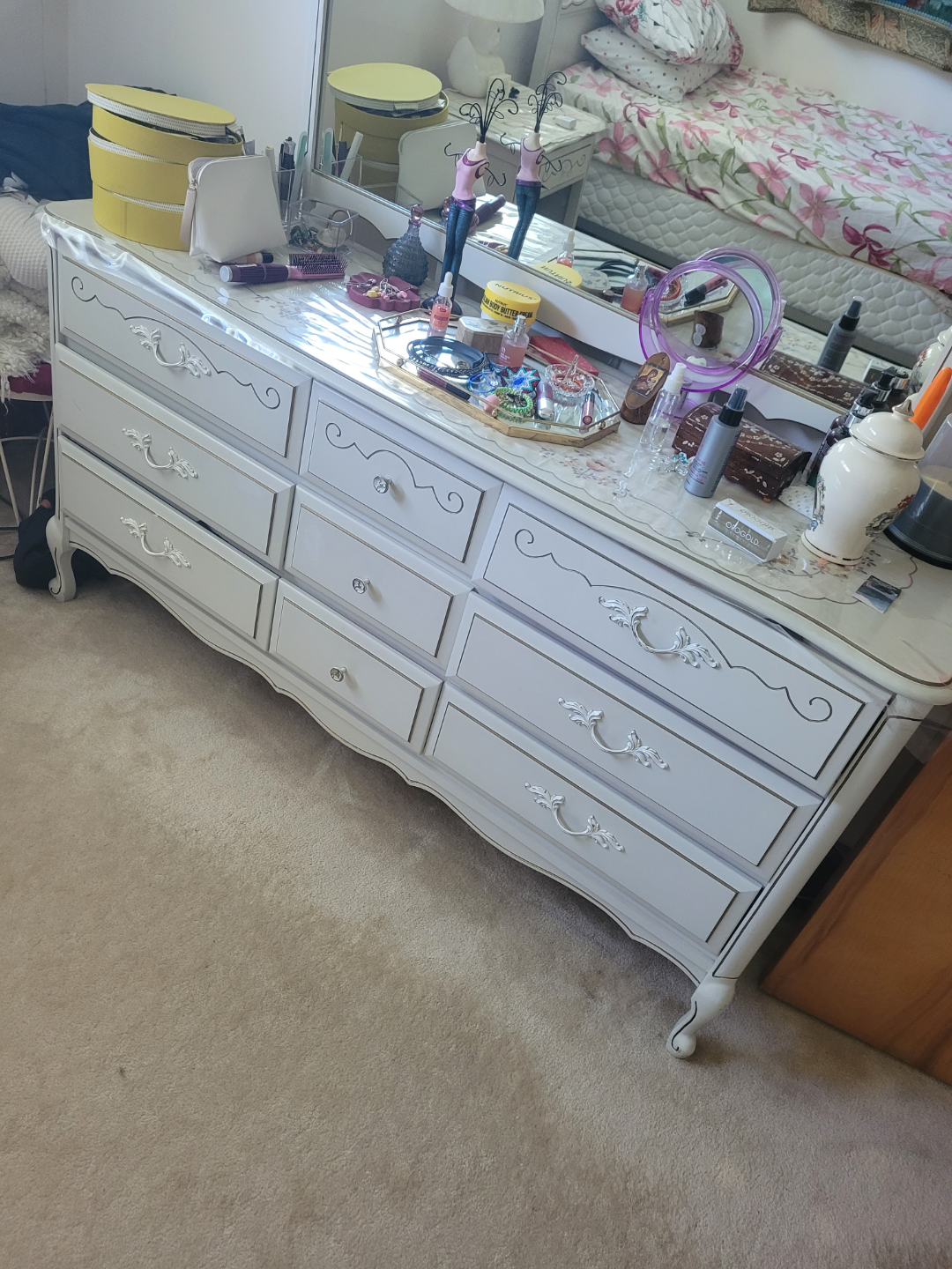 Vintage White Vanity/Dresser with Mirror - photo 3