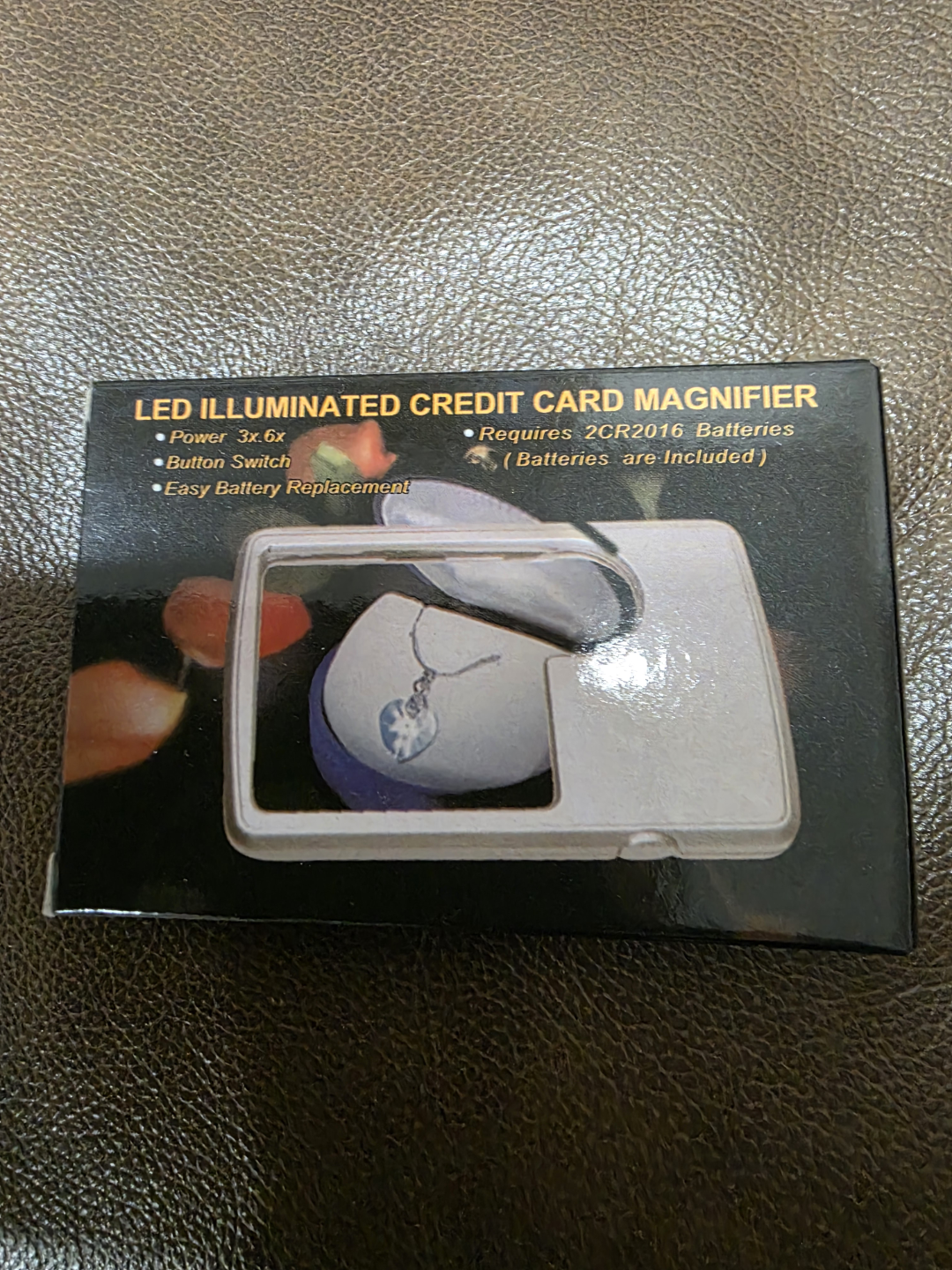 LED Illuminated Credit Card Magnifier with Batteries
